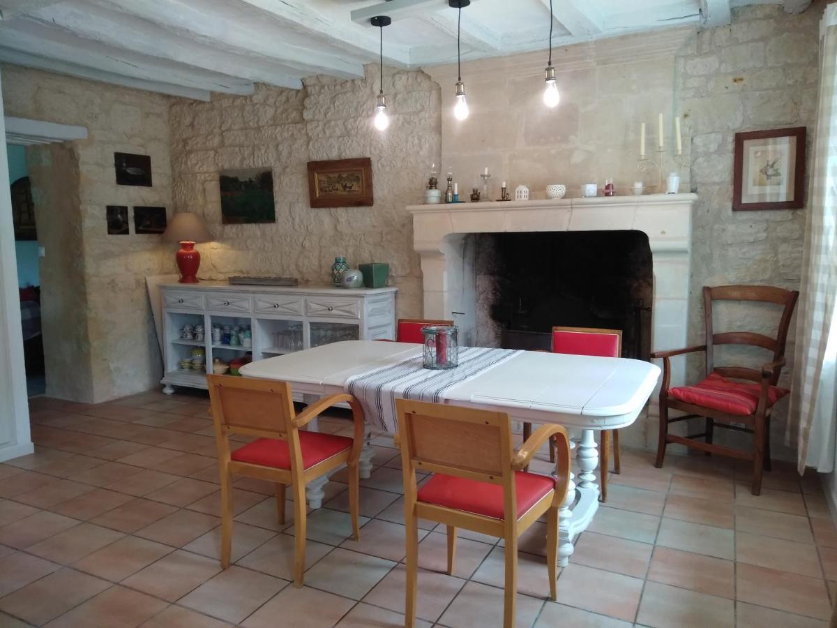 Chambres D'Hotes Du Noisillet Cinais Bagian luar foto
