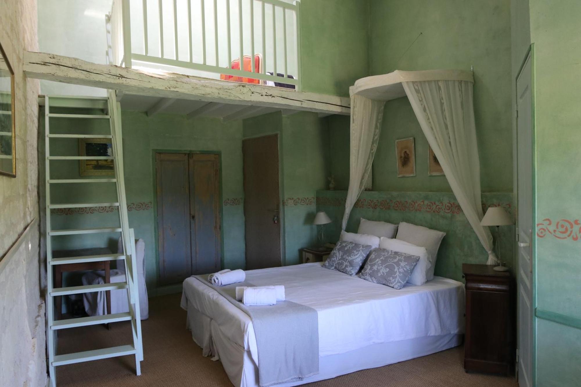 Chambres D'Hotes Du Noisillet Cinais Bagian luar foto
