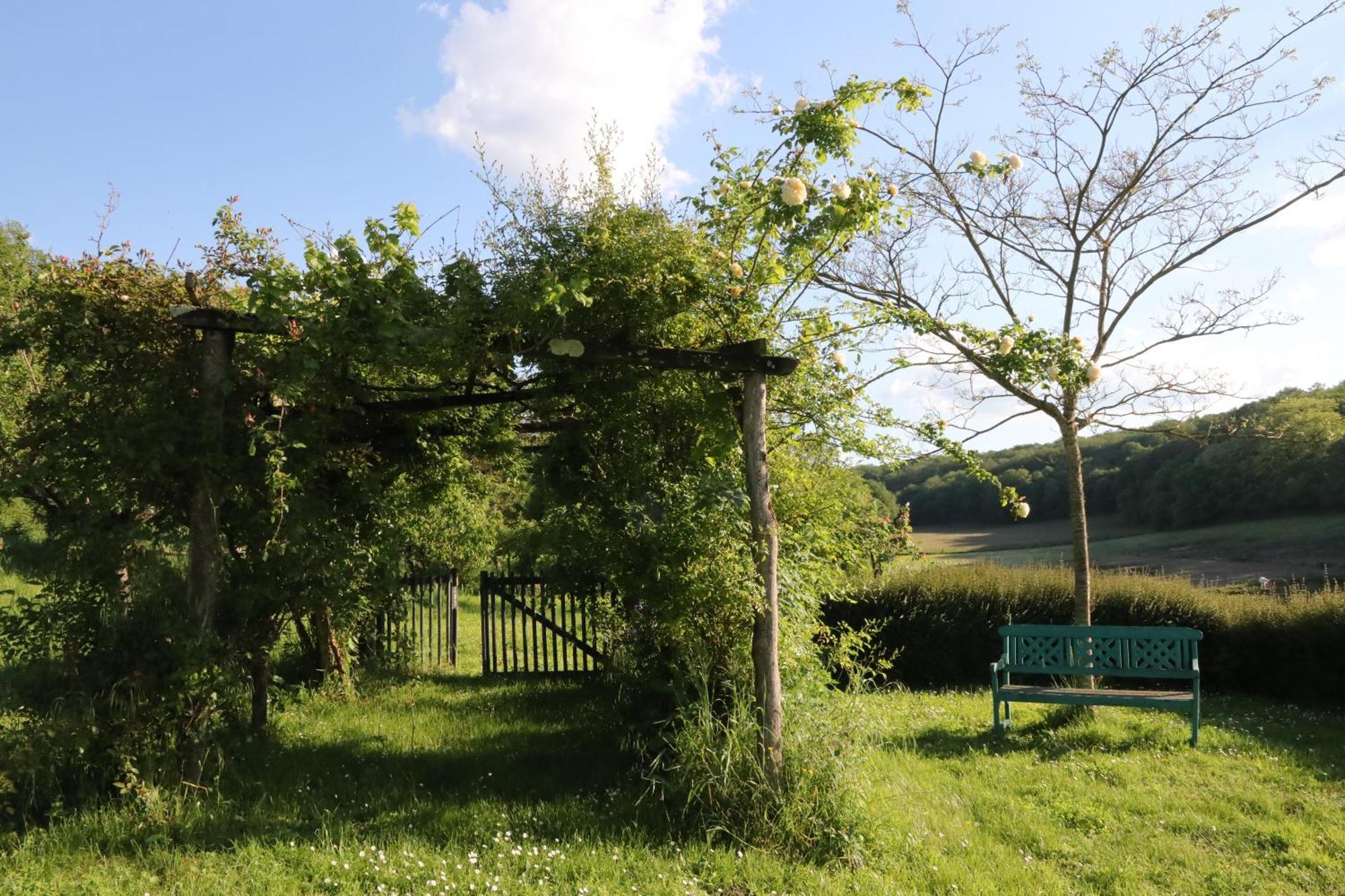 Chambres D'Hotes Du Noisillet Cinais Bagian luar foto