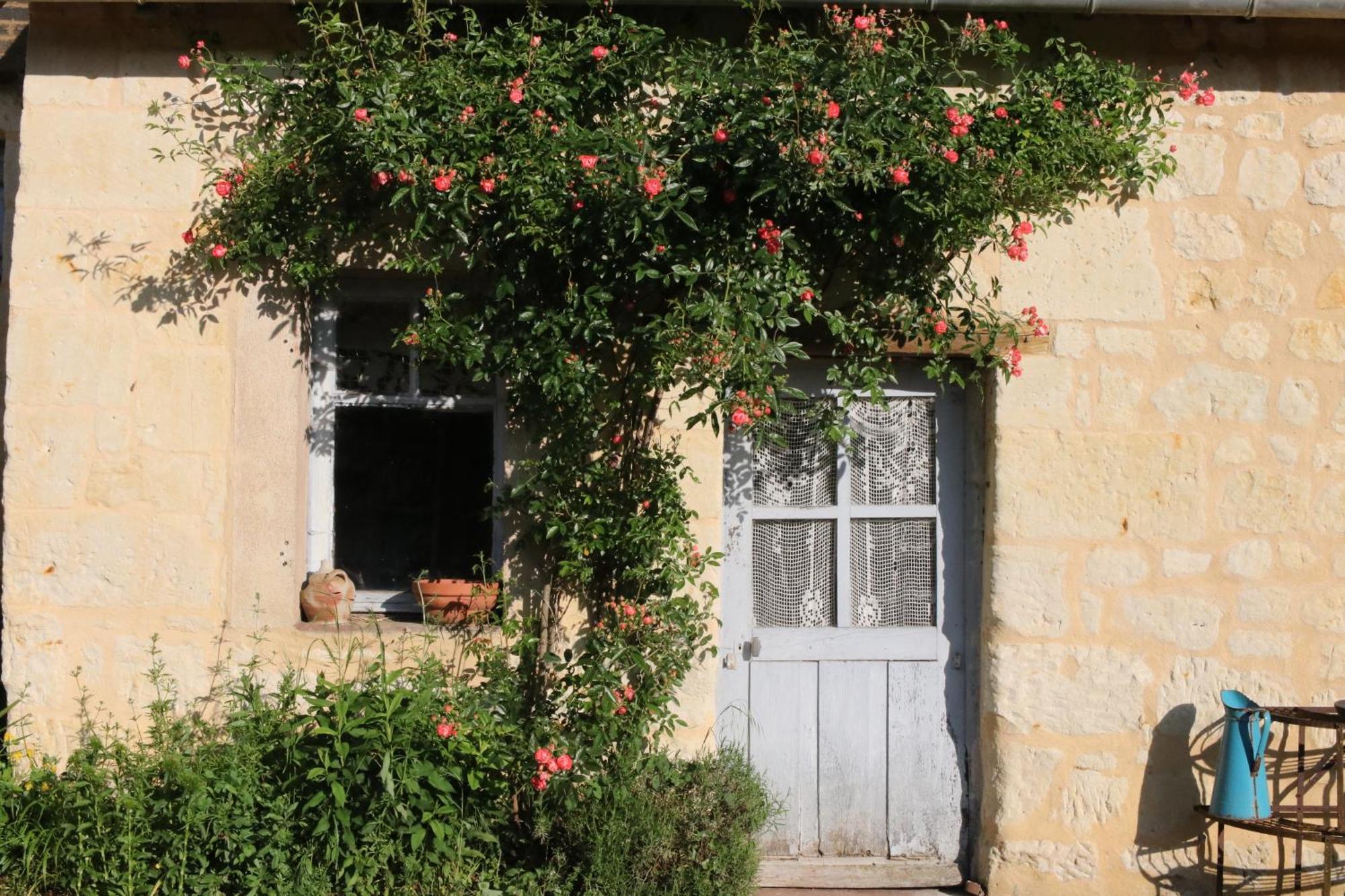 Chambres D'Hotes Du Noisillet Cinais Bagian luar foto